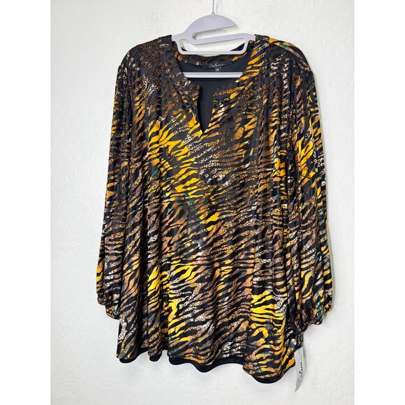 Calessa Animal Velvet Stretch Split Round Neck Long Sleeve Top Size 3X - Picture 1 of 6